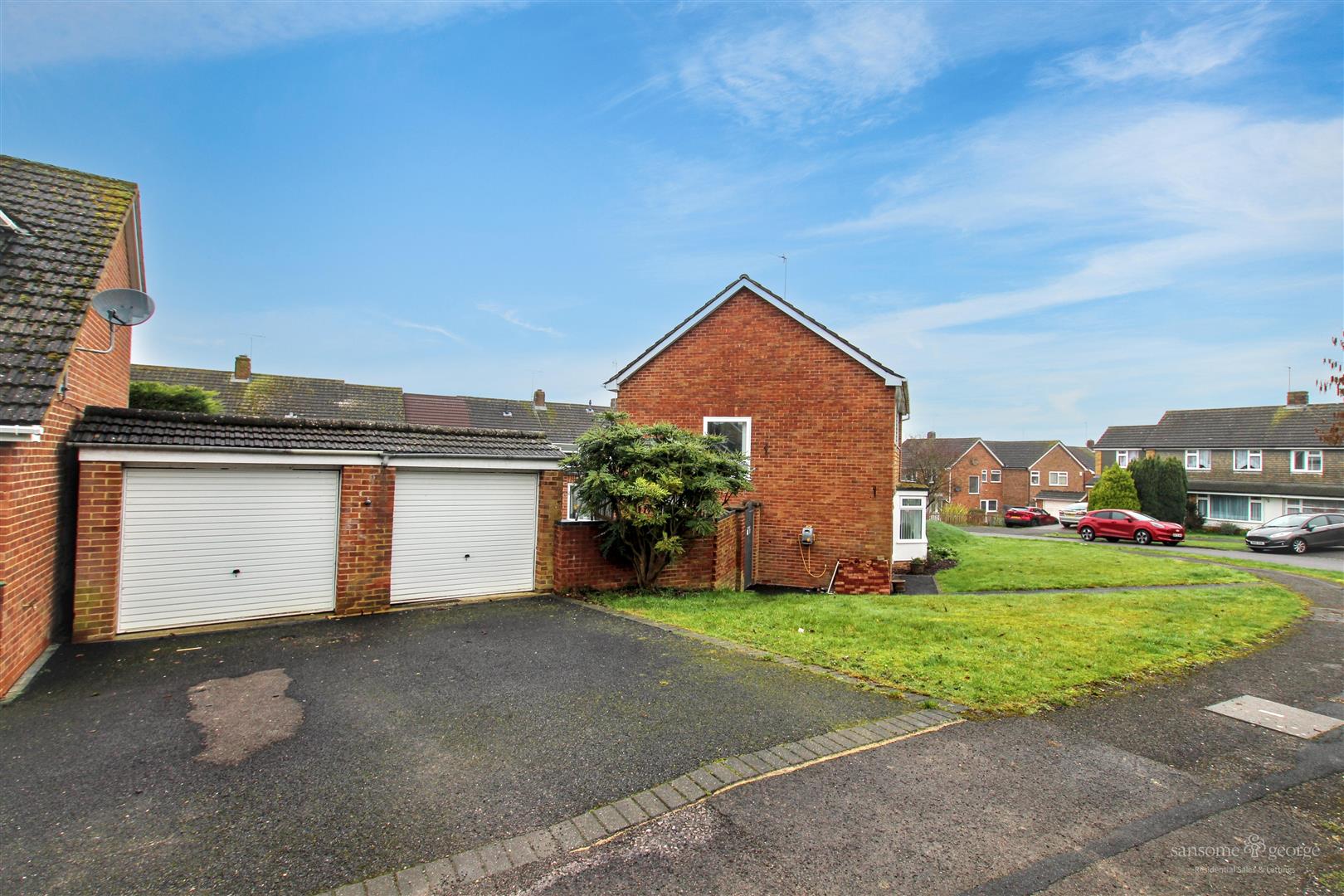 Foxcombe Drive, Tilehurst, Reading
